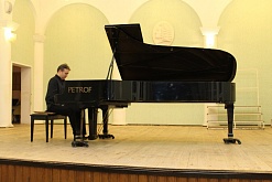 Концерт лауреата международных конкурсов Алексей Володина